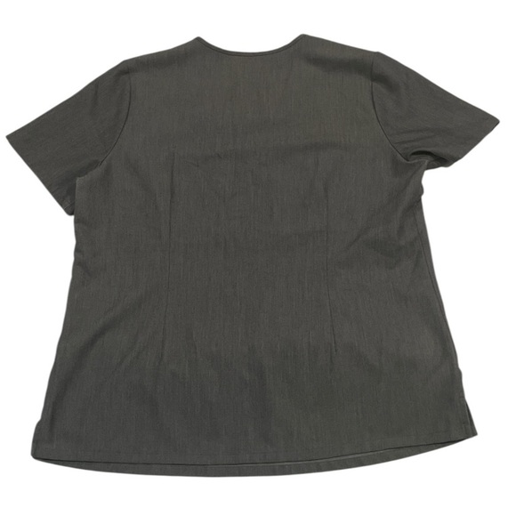 Figs Zamora Technical Collection Gray Women’s Scrub Top with Pocket Size Large - Picture 5 of 6
